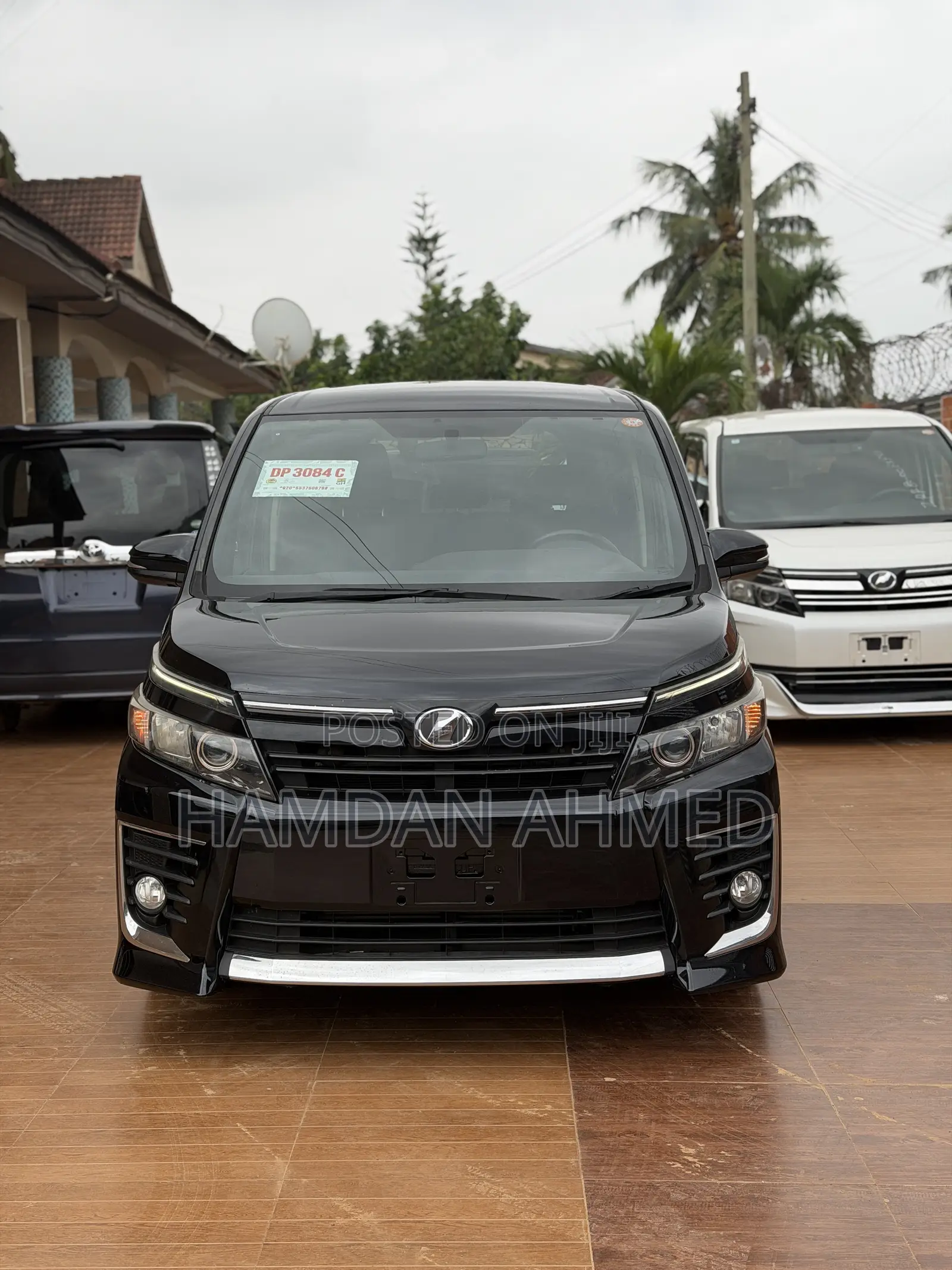 Toyota Voxy ZS Kirameki 2WD 8-Seater 2015 Black