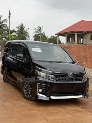 Toyota Voxy ZS Kirameki 2WD 8-Seater 2015 Black