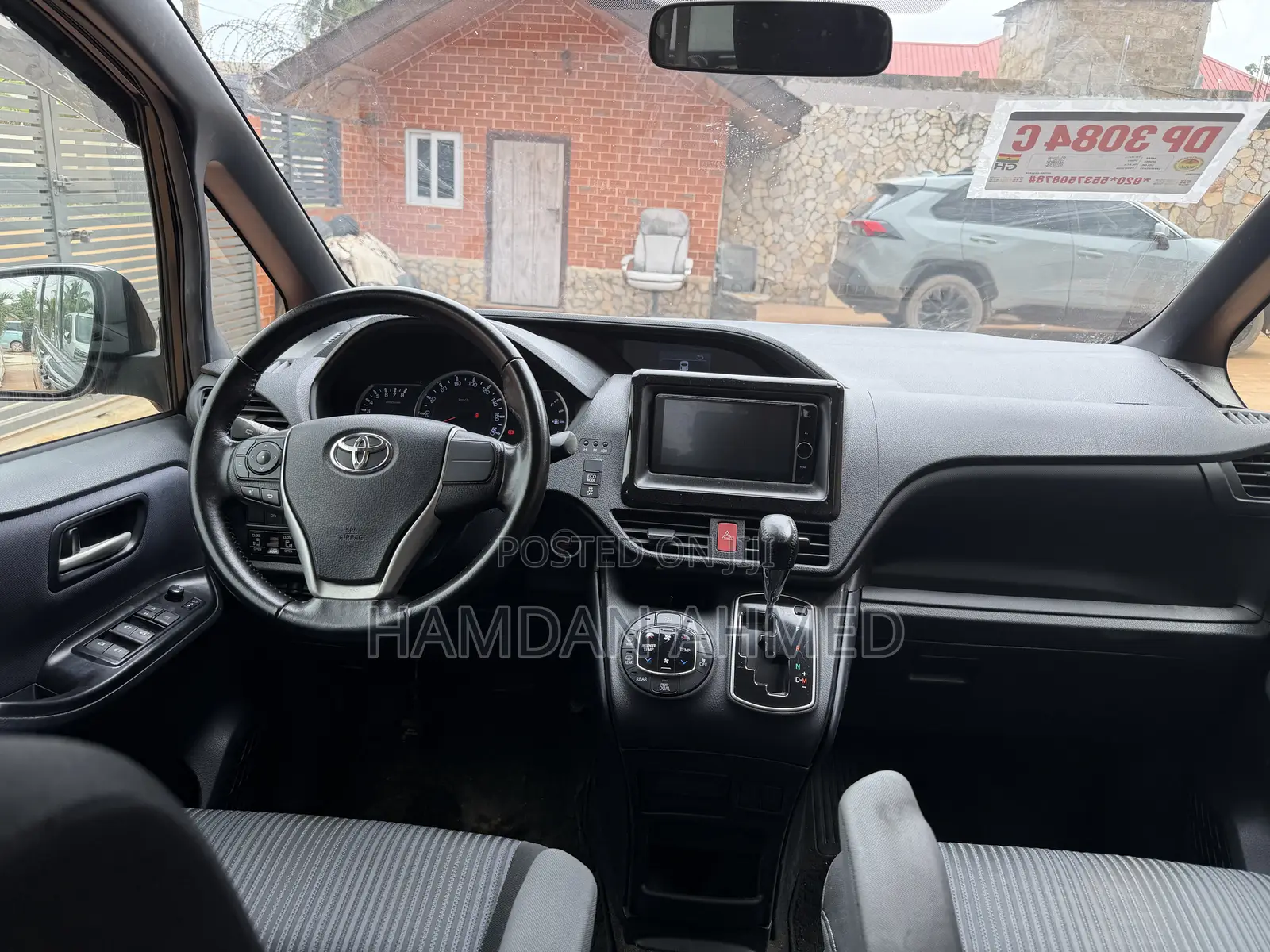 Toyota Voxy ZS Kirameki 2WD 8-Seater 2015 Black