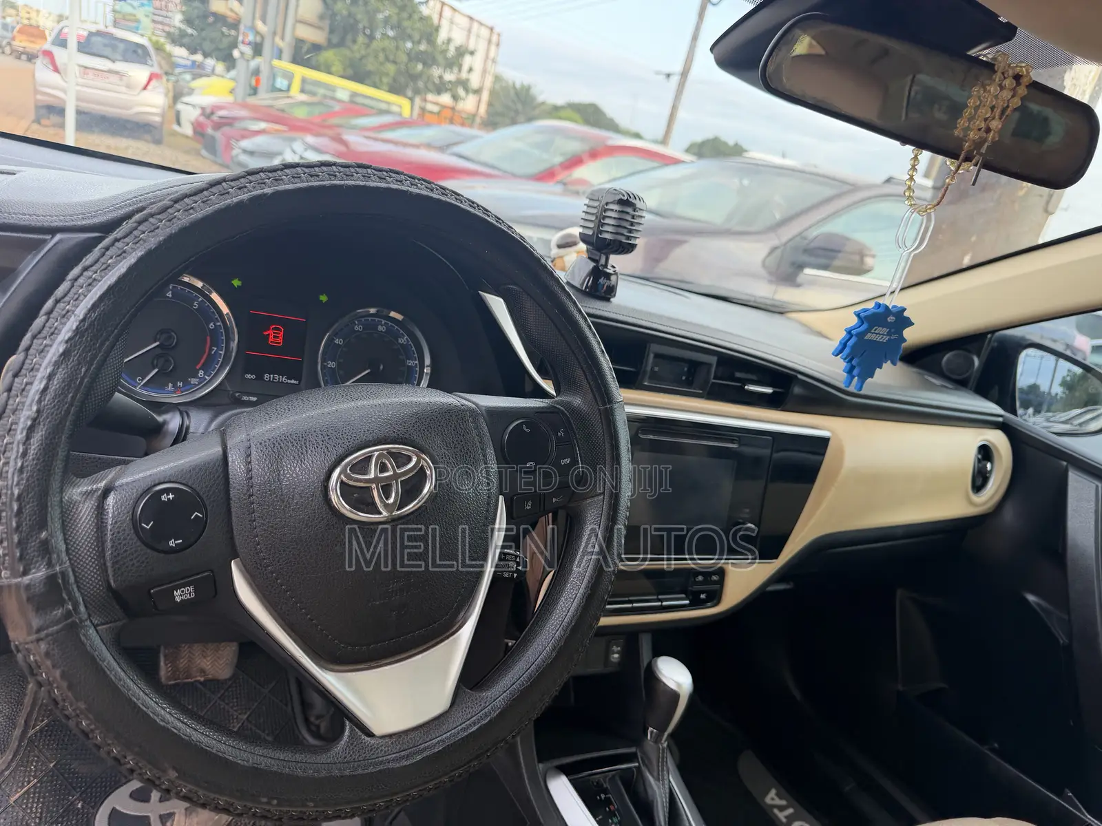 Toyota Corolla LE (1.8L 4cyl 2A) 2018 Black