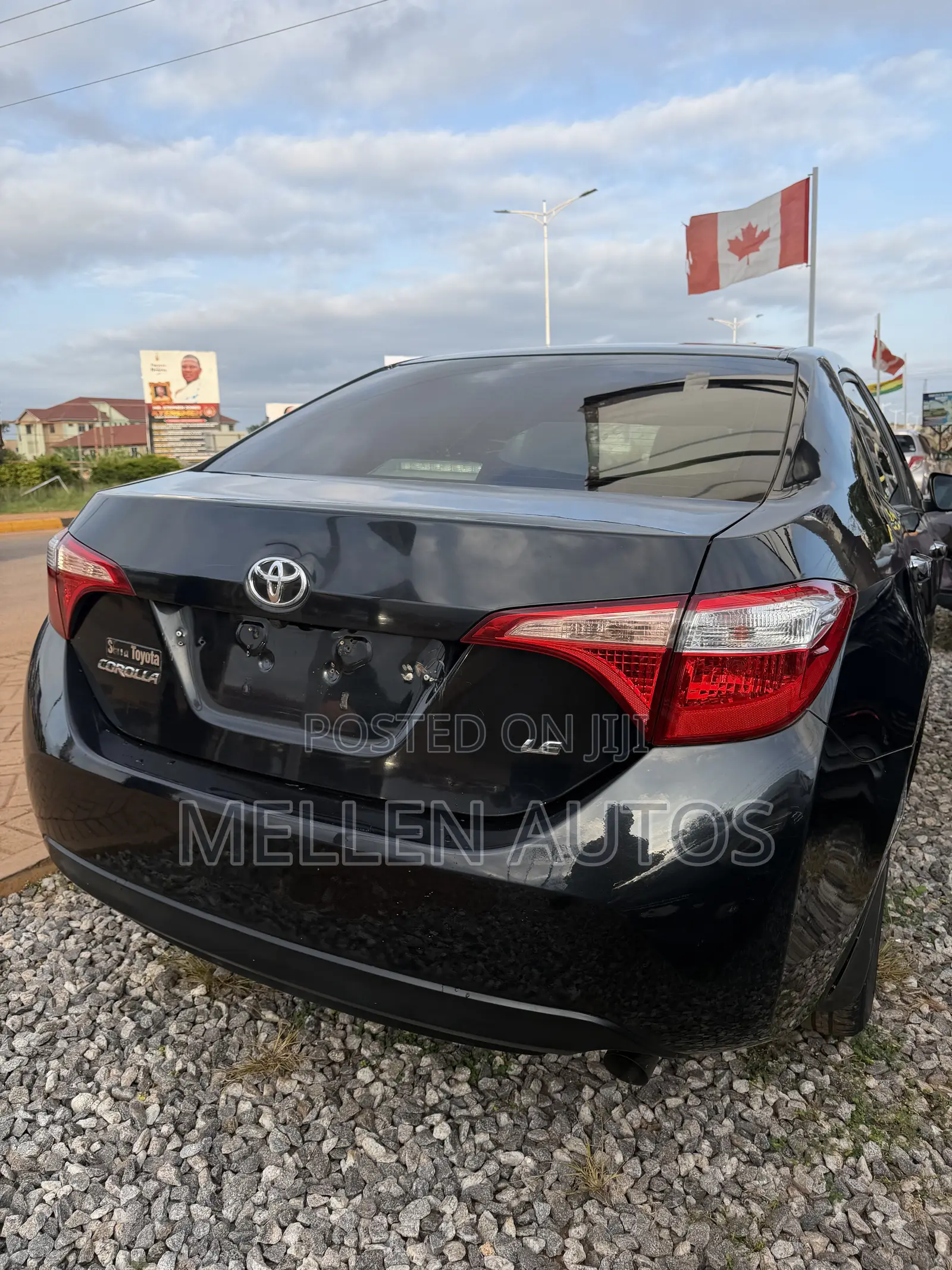 Toyota Corolla LE (1.8L 4cyl 2A) 2018 Black