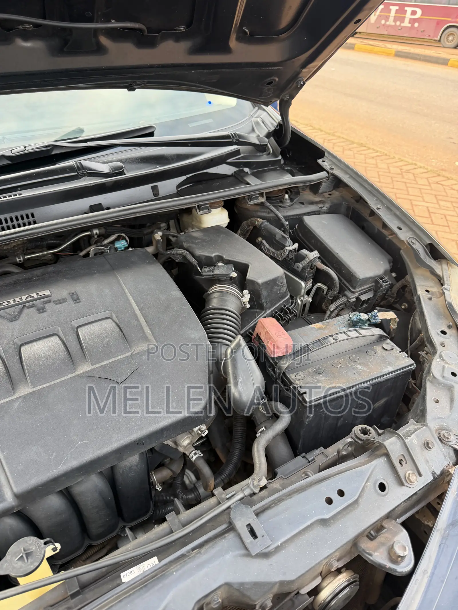 Toyota Corolla LE (1.8L 4cyl 2A) 2018 Black