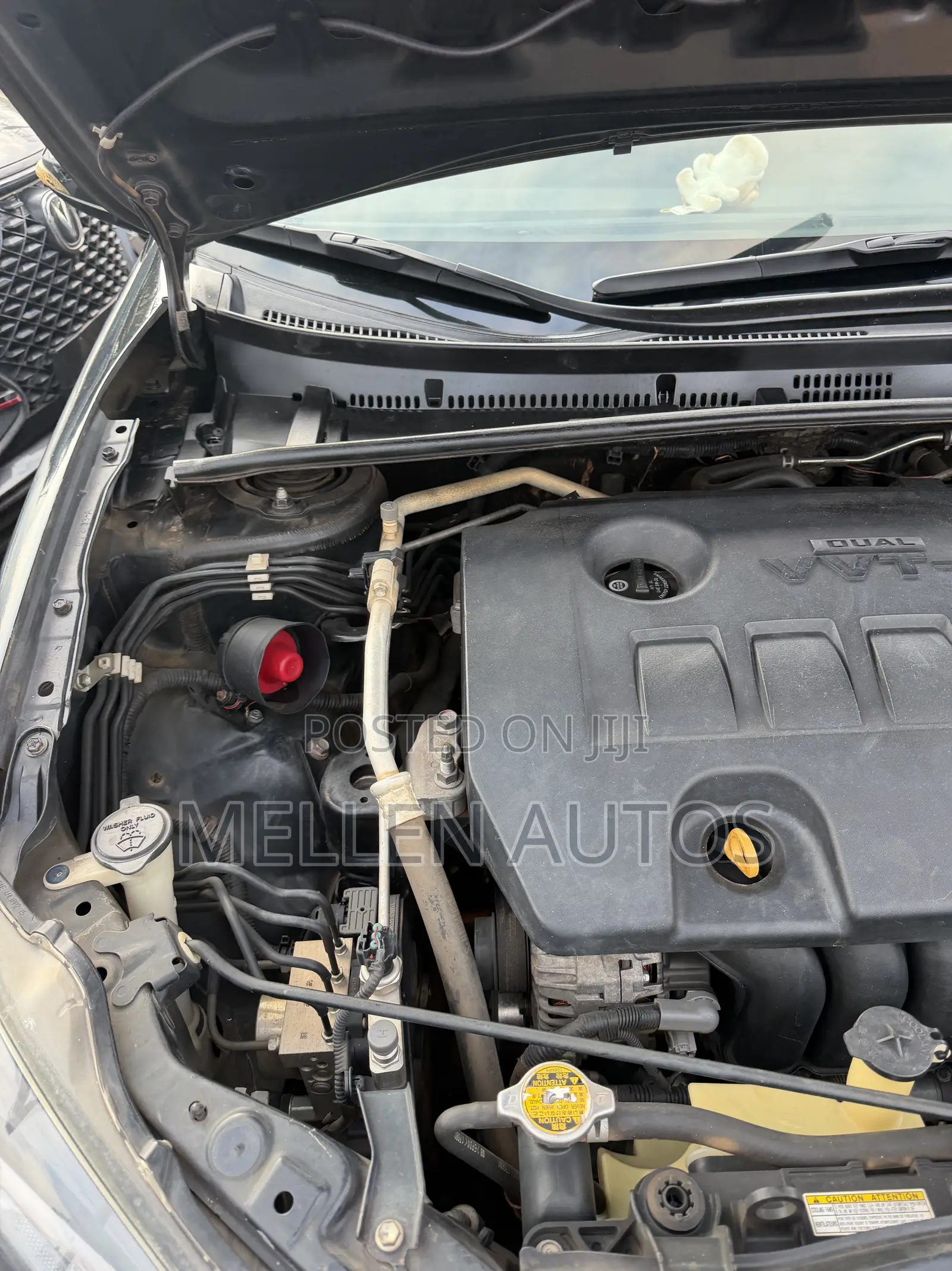 Toyota Corolla LE (1.8L 4cyl 2A) 2018 Black