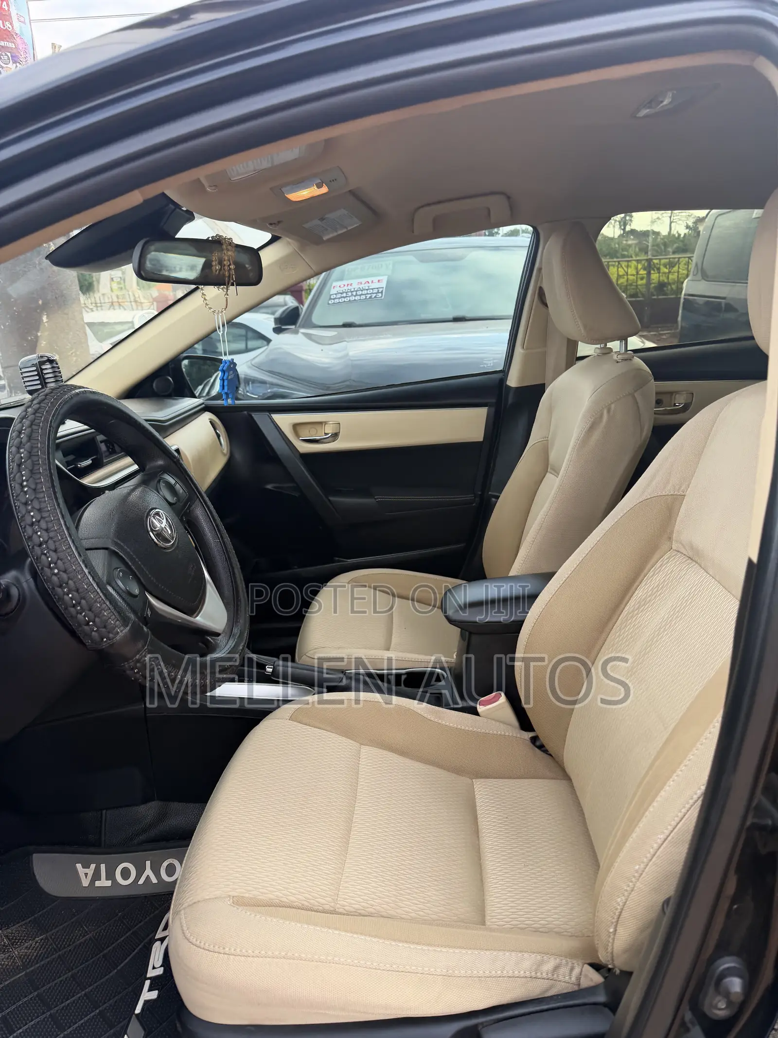 Toyota Corolla LE (1.8L 4cyl 2A) 2018 Black