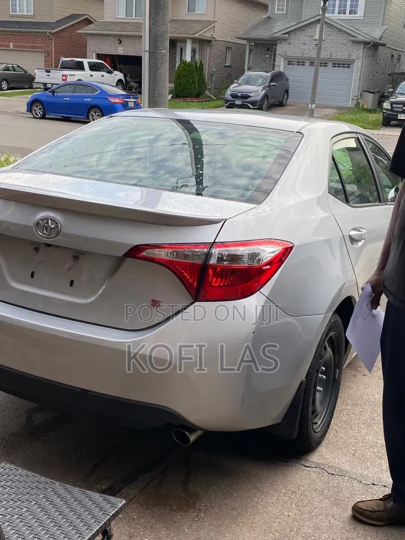 Toyota Corolla S 4dr Sedan (1.8L 4cyl CVT) 2016 Silver