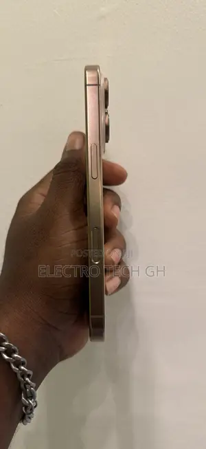 Apple iPhone 16 Pro 256 GB Gold