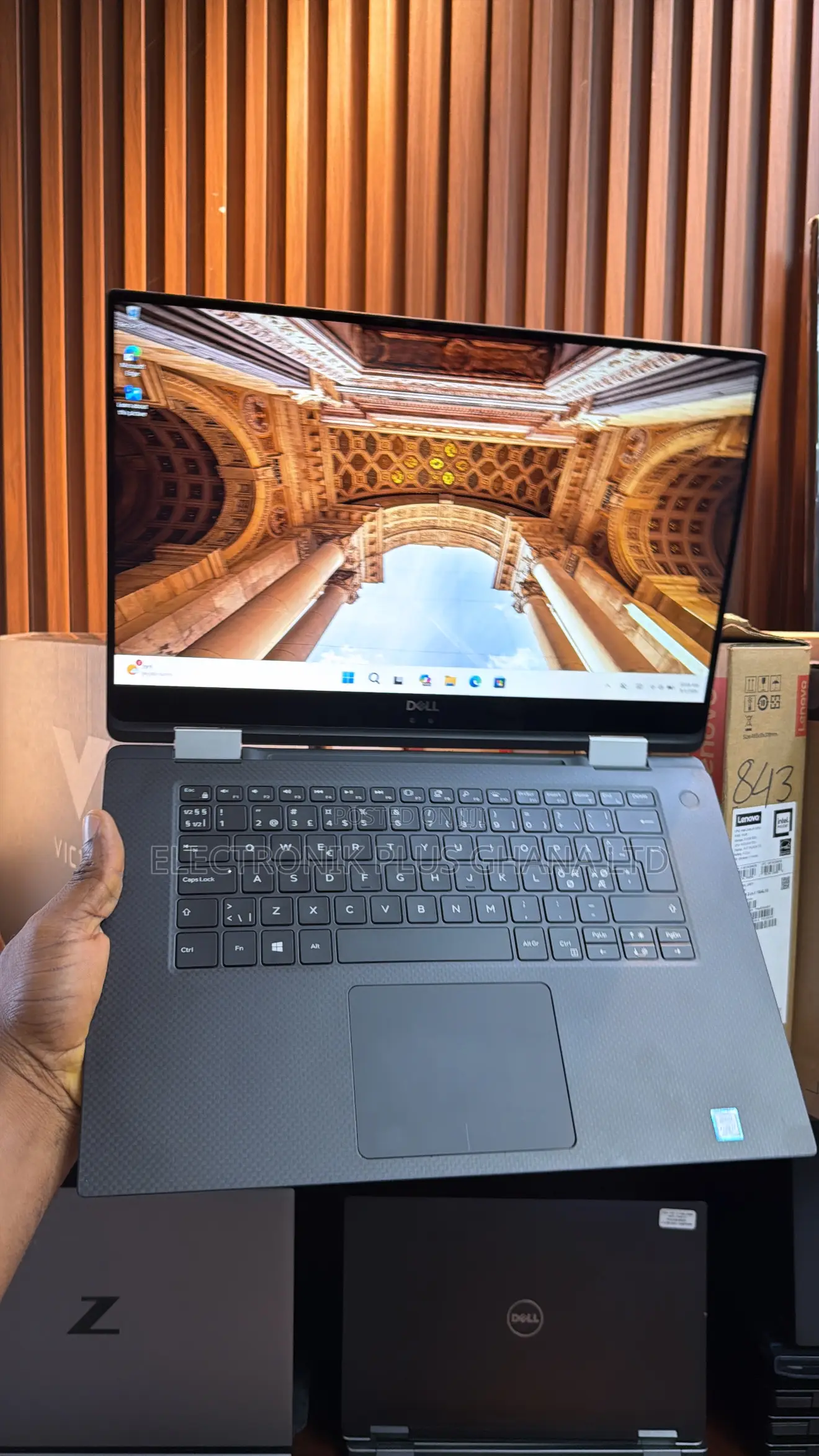 Laptop Dell XPS 15 9575 2-in-1 16GB Intel Core i7 SSD 512GB