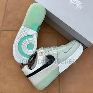 Nike Air Force 1 React "Photon Dust / Mint Foam"