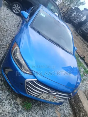 Hyundai Elantra 2017 Blue