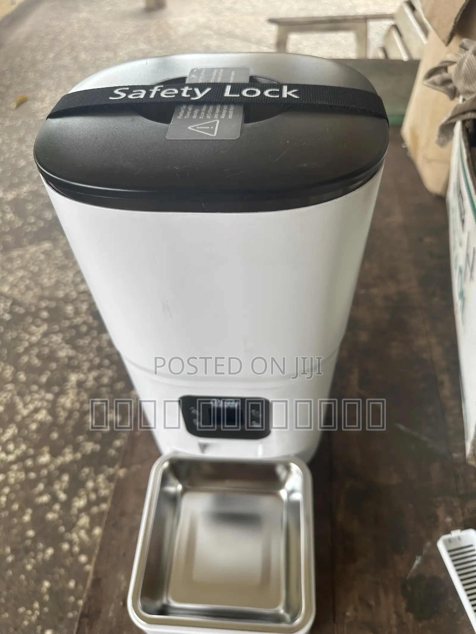 Automatic Feeder