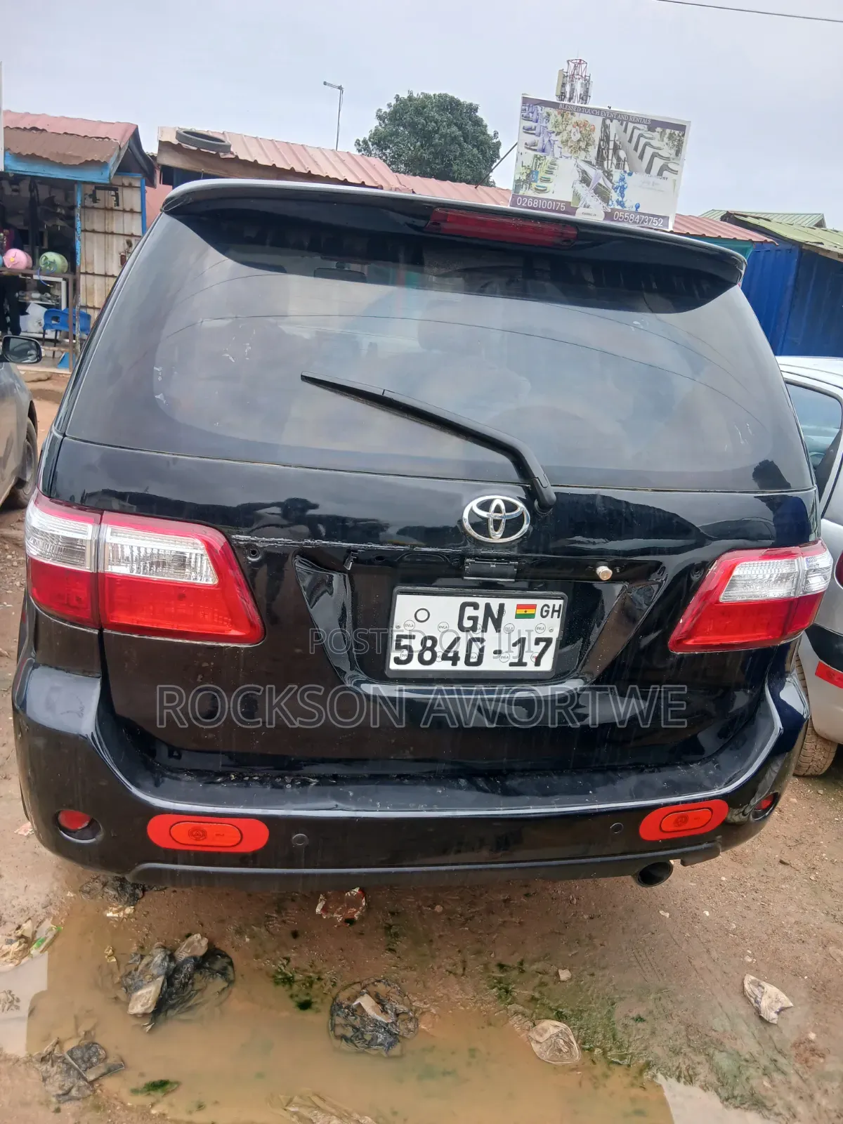Toyota Fortuner 2011 Black