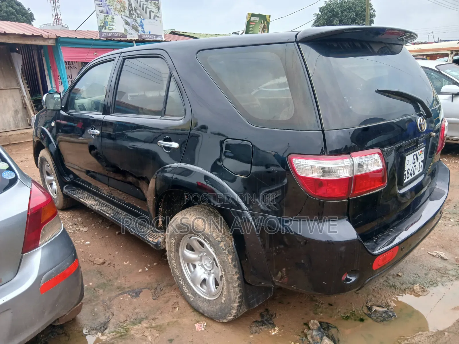 Toyota Fortuner 2011 Black