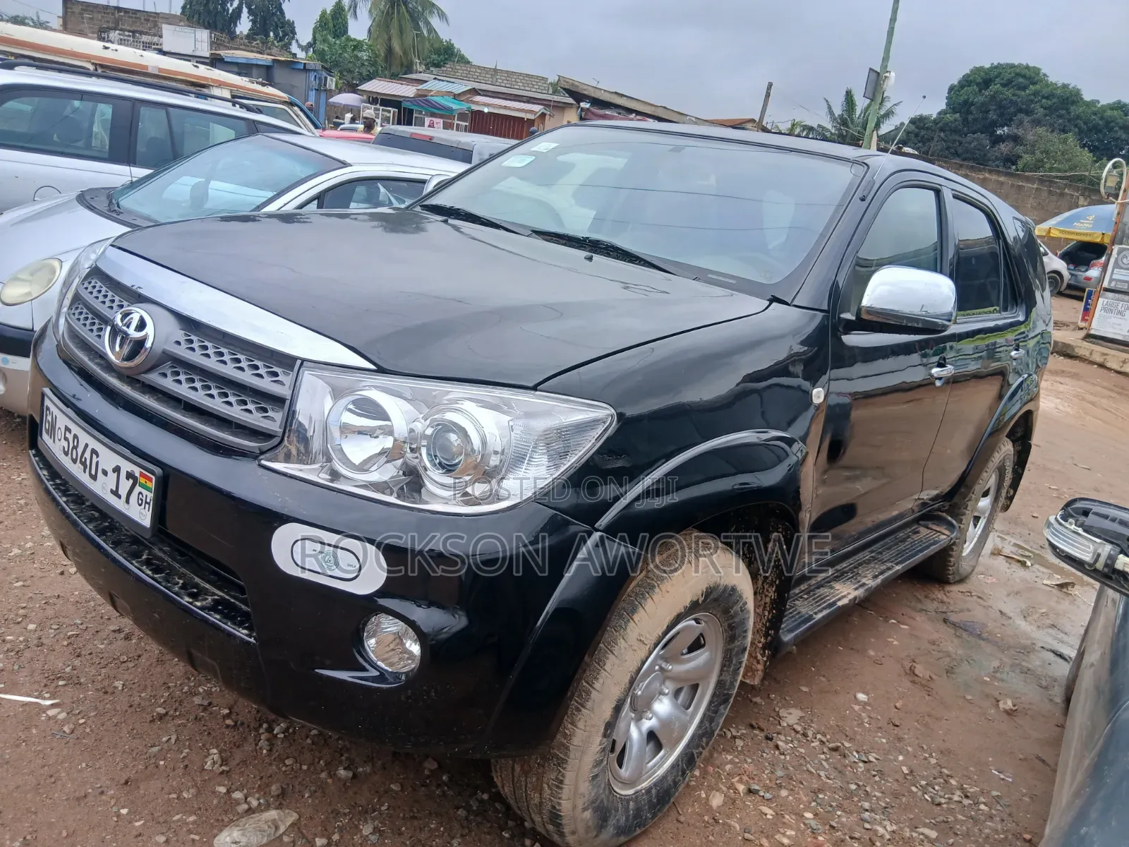 Toyota Fortuner 2011 Black
