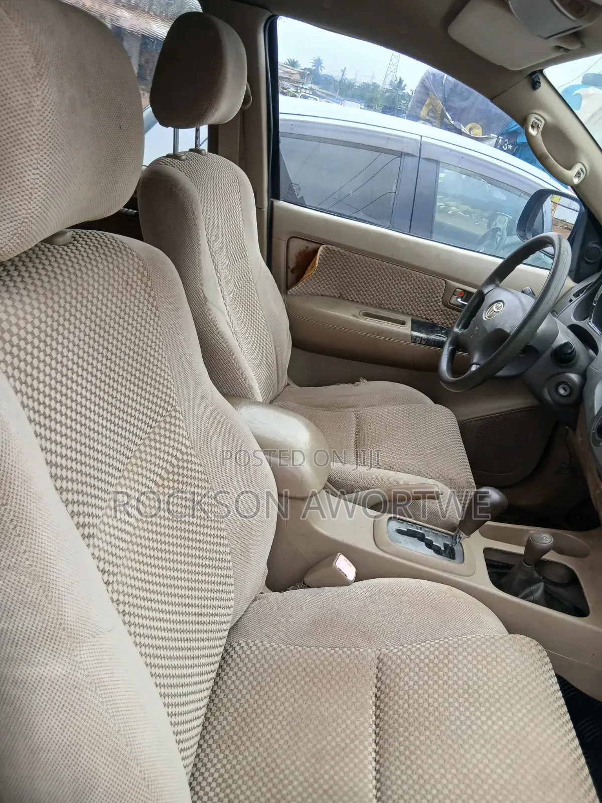 Toyota Fortuner 2011 Black