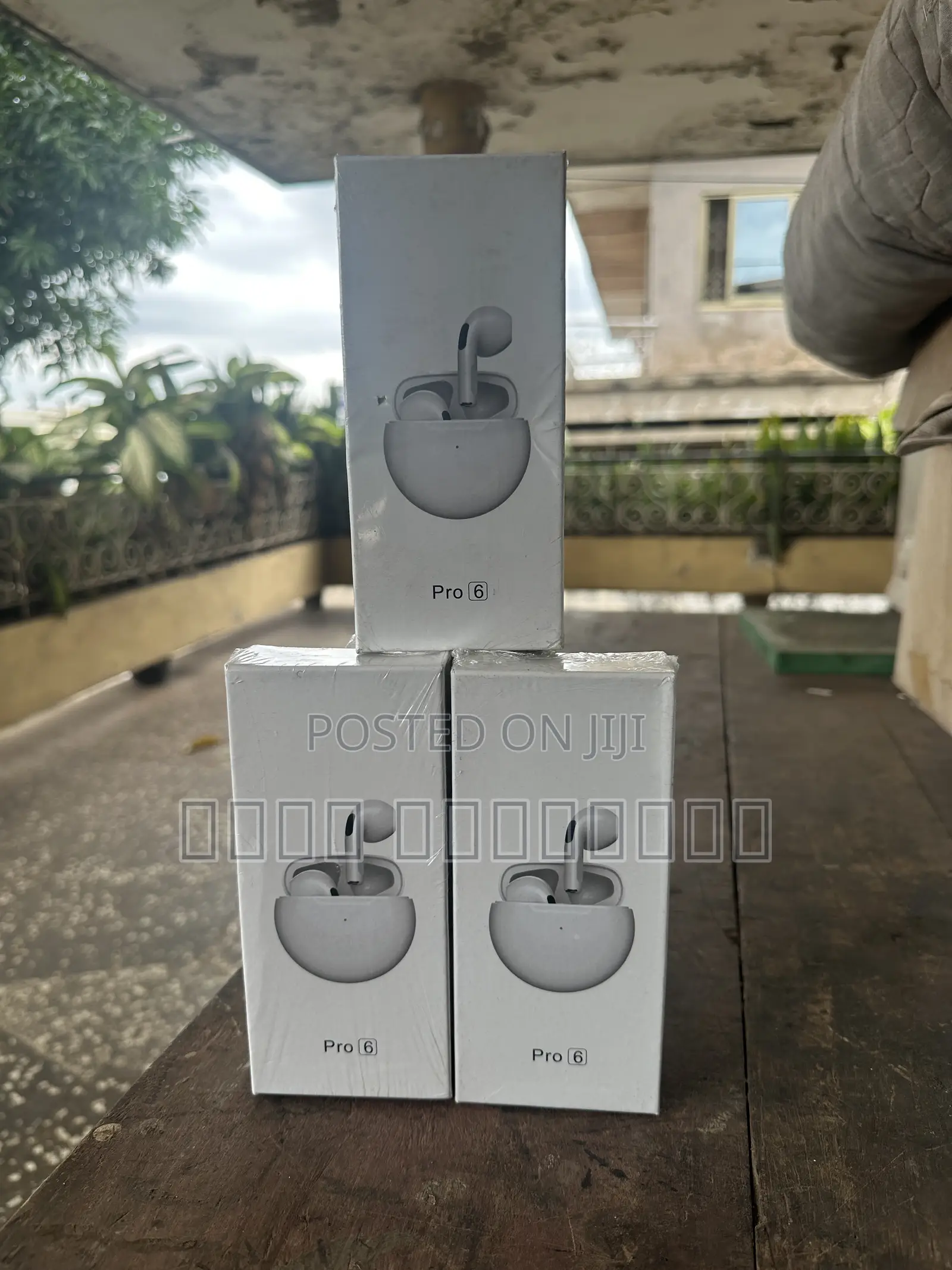 AirPods Pro 6