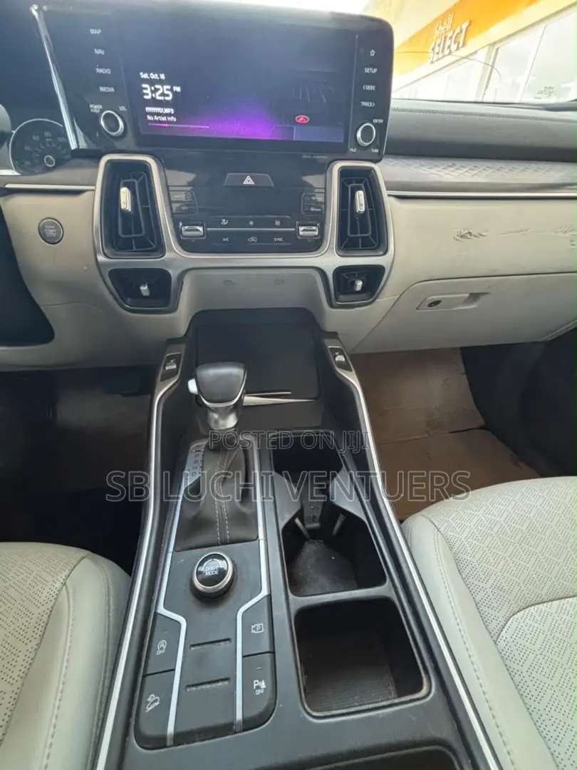 Kia Sorento 2022 Red