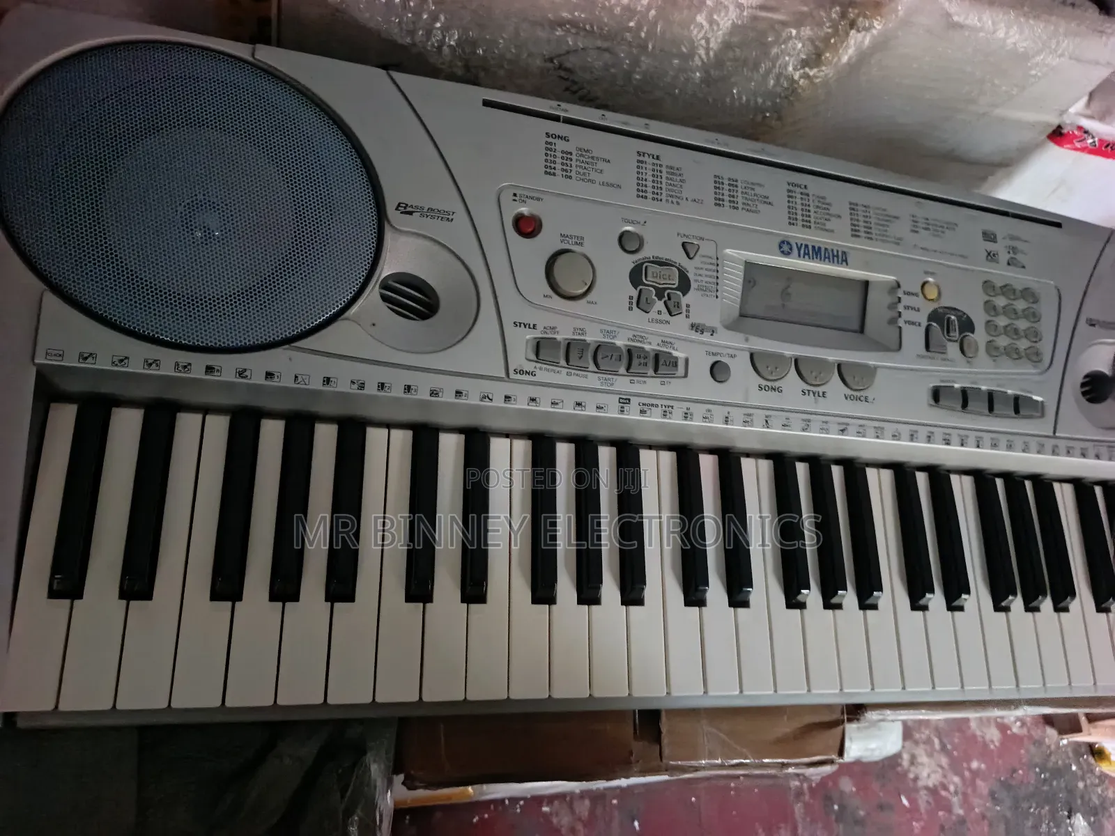 Yamaha Psr275