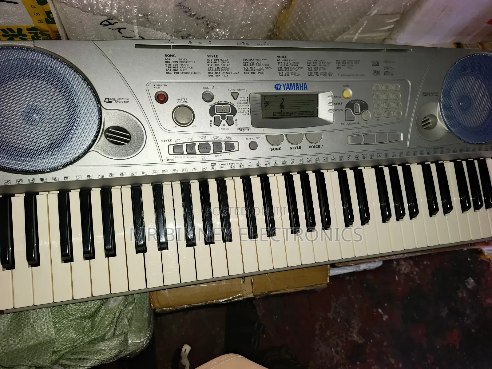 Yamaha Psr275