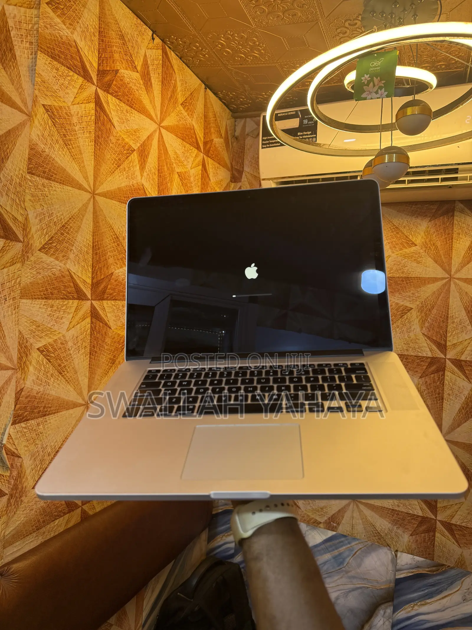 Laptop Apple MacBook Pro 2015 16GB Intel Core i7 SSD 256GB