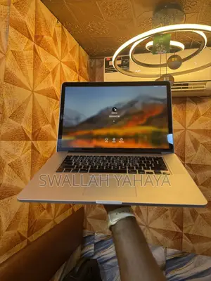 Laptop Apple MacBook Pro 2015 16GB Intel Core i7 SSD 256GB