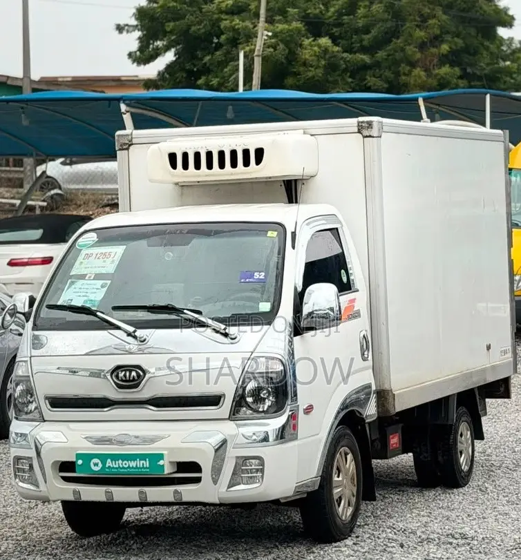Kia Bongo 2017 White