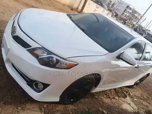 Toyota Camry 2014 White