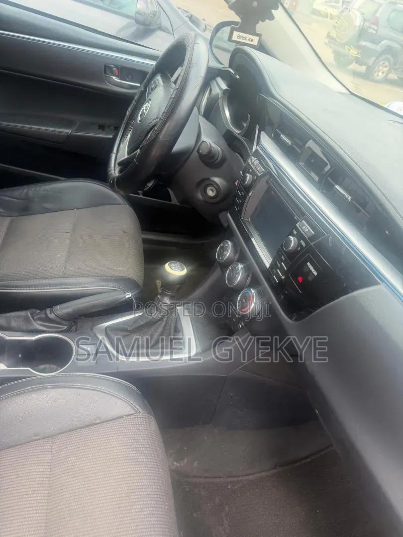Toyota Corolla 2016 White