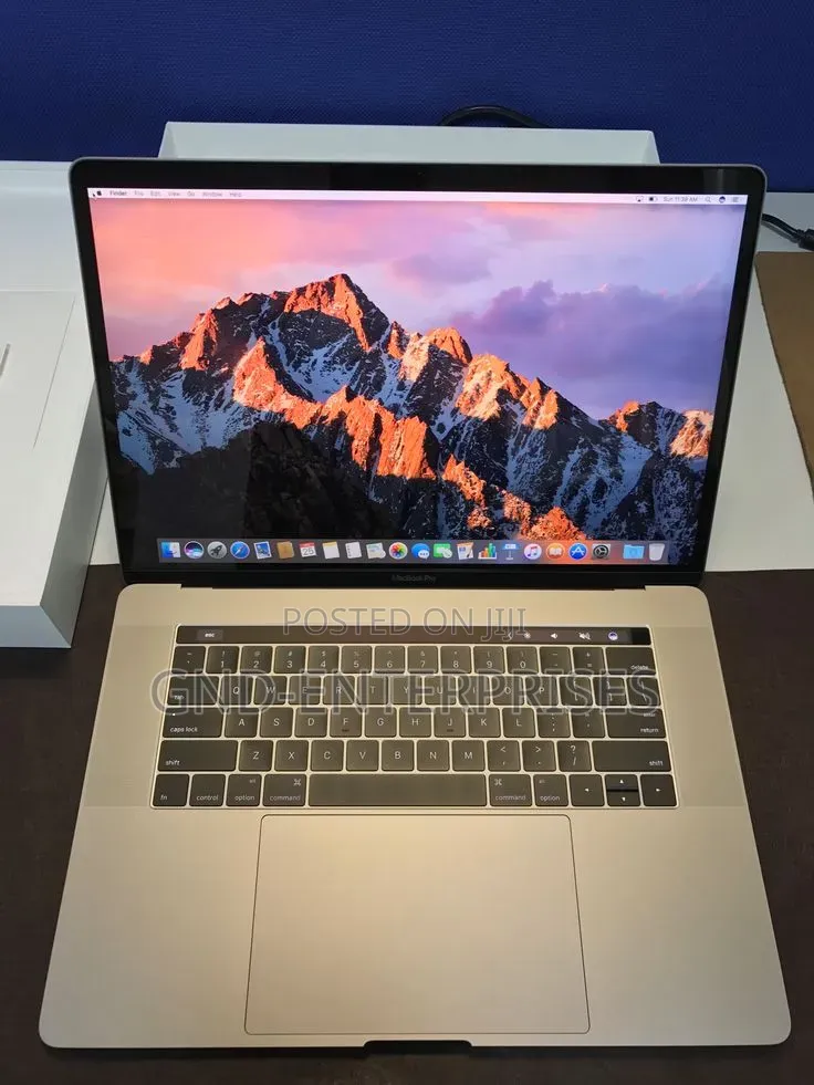 Laptop Apple MacBook 12GB Apple M3 Max SSD 1T