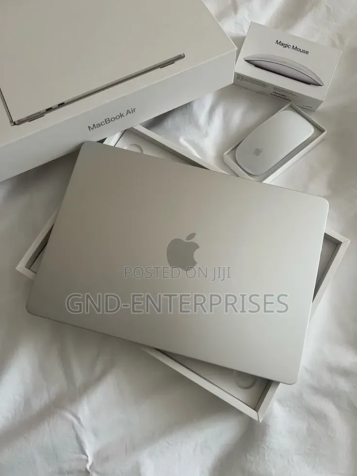 Laptop Apple MacBook 12GB Apple M3 Max SSD 1T