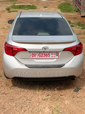 Toyota Corolla 2018 Silver