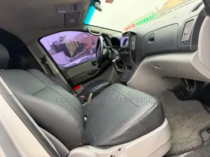 Hyundai Starex 2012 Silver