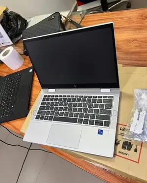 Laptop 12GB Intel Core i7 SSD 1T