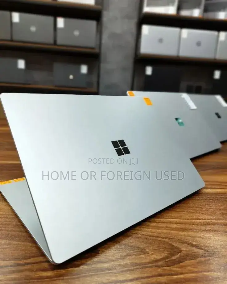 Laptop 12GB Intel Core i7 SSD 1T