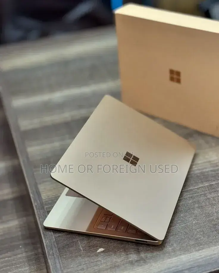 Laptop 12GB Intel Core i7 SSD 1T