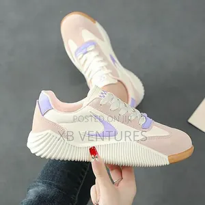 Ladies Casual Sneakers Embroidered Soft Sole Lace-Up