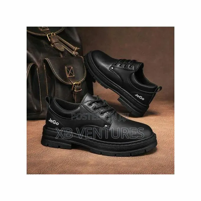 Fashionable Constantine Men's Leather Shoes—Black