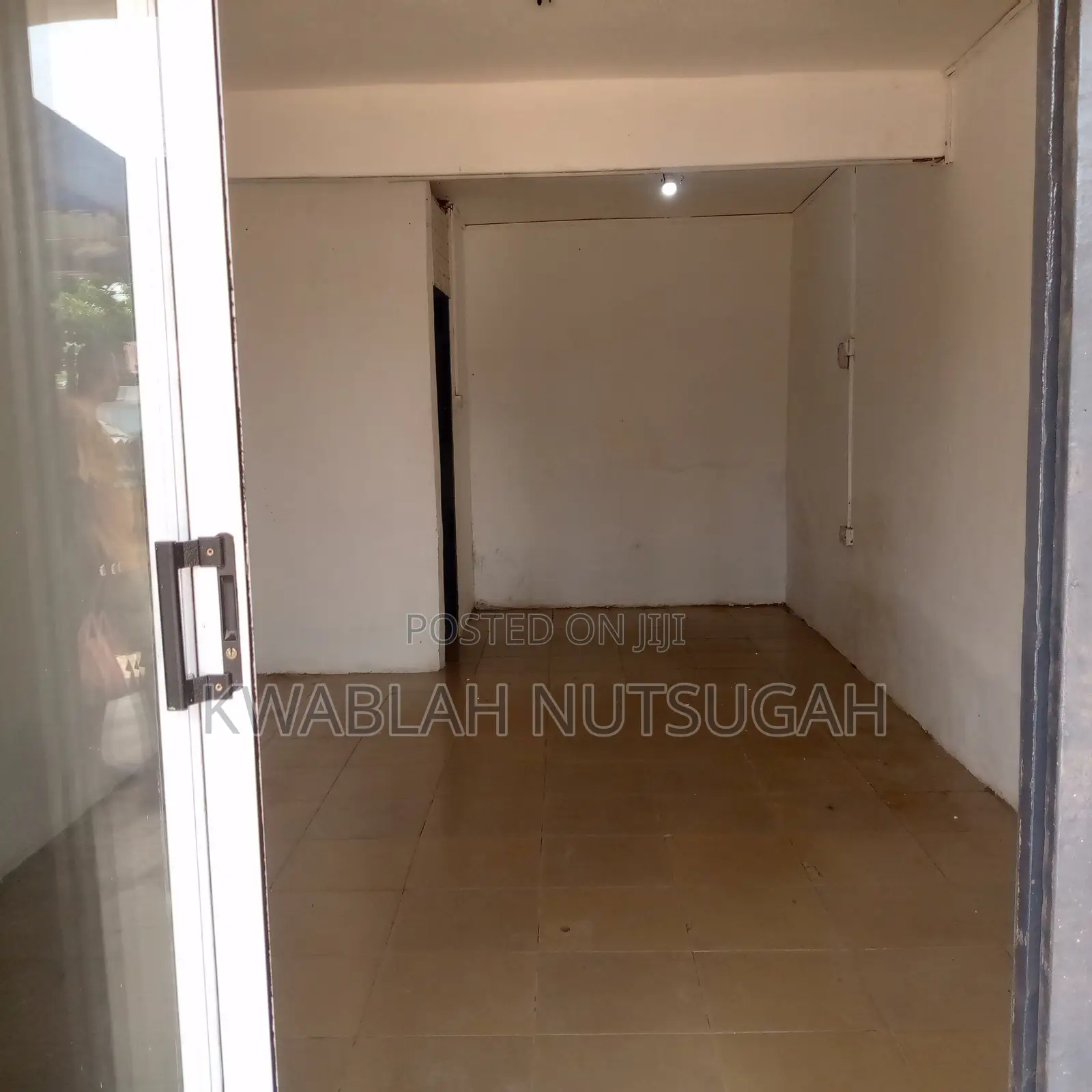 Spacious Roadside Shop for Rent at Nungua Barrier