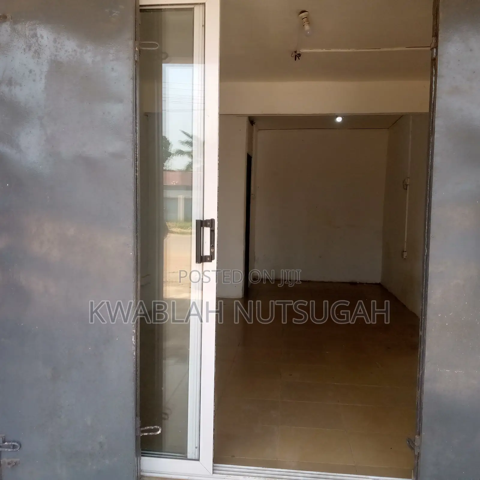 Spacious Roadside Shop for Rent at Nungua Barrier