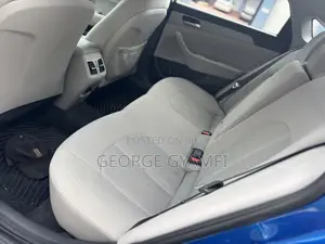 Hyundai Sonata SE 2019 Blue
