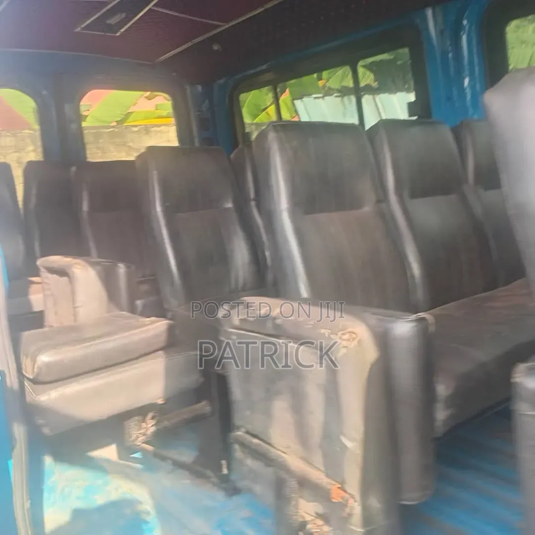 Mercedes-Benz Sprinter 2012 Blue