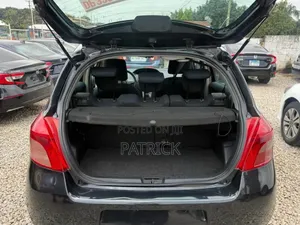 Toyota Yaris 2010 Black