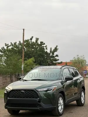 Toyota Corolla Cross LE 4WD 2024 Green