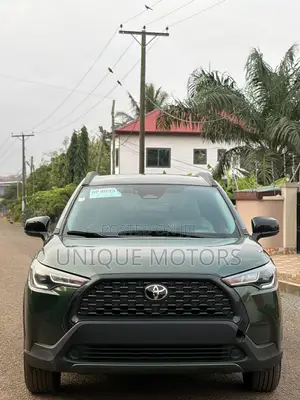 Toyota Corolla Cross LE 4WD 2024 Green