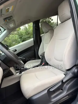 Toyota Corolla Cross LE 4WD 2024 Green