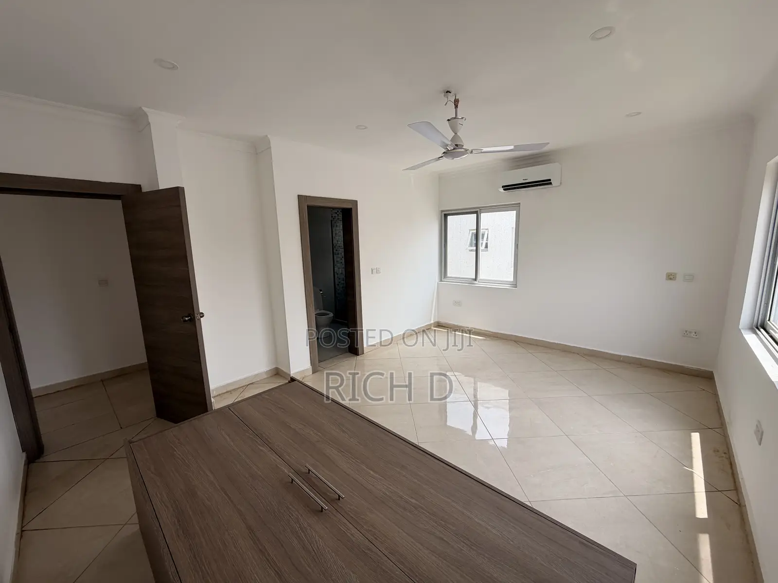 5bdrm House in The Greens Estate, Community 25 for rent