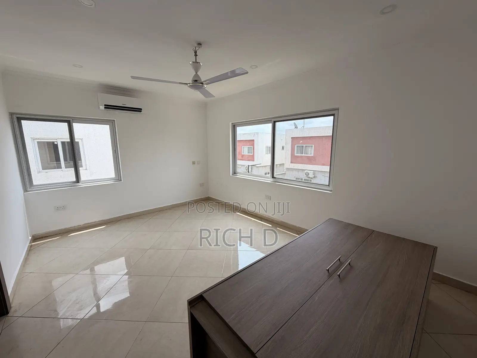 5bdrm House in The Greens Estate, Community 25 for rent