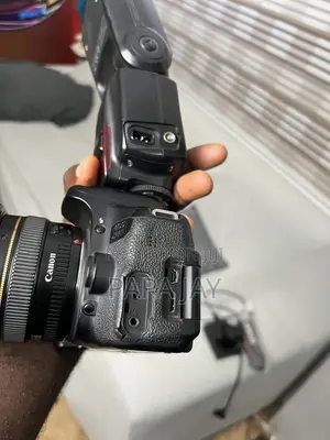 Canon 750d With 50mm F1.4 Plus Free Flash