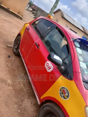Toyota Yaris 2010 Red