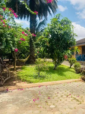 5bdrm House in Achimota for sale