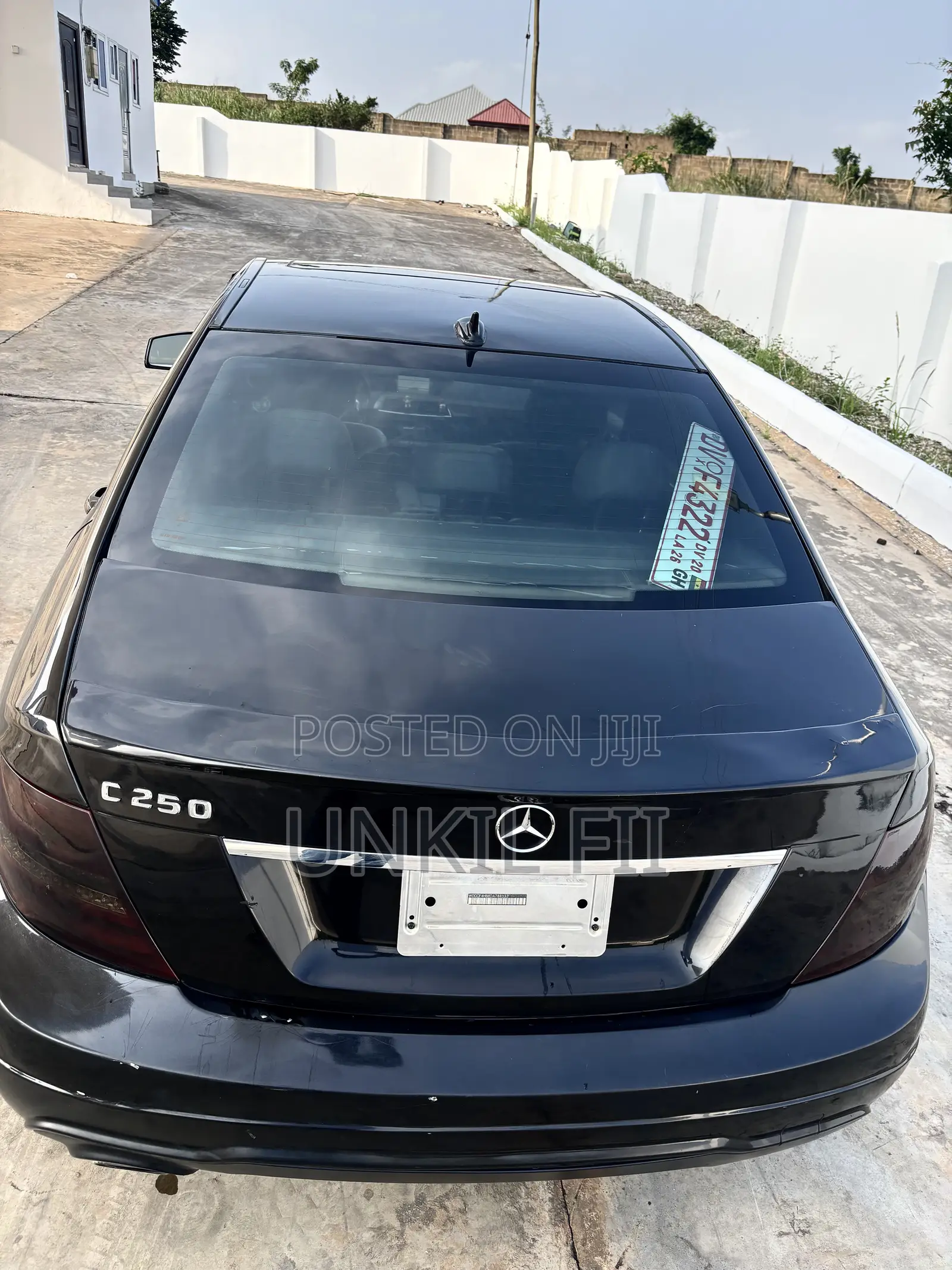 Mercedes-Benz C250 2014 Black